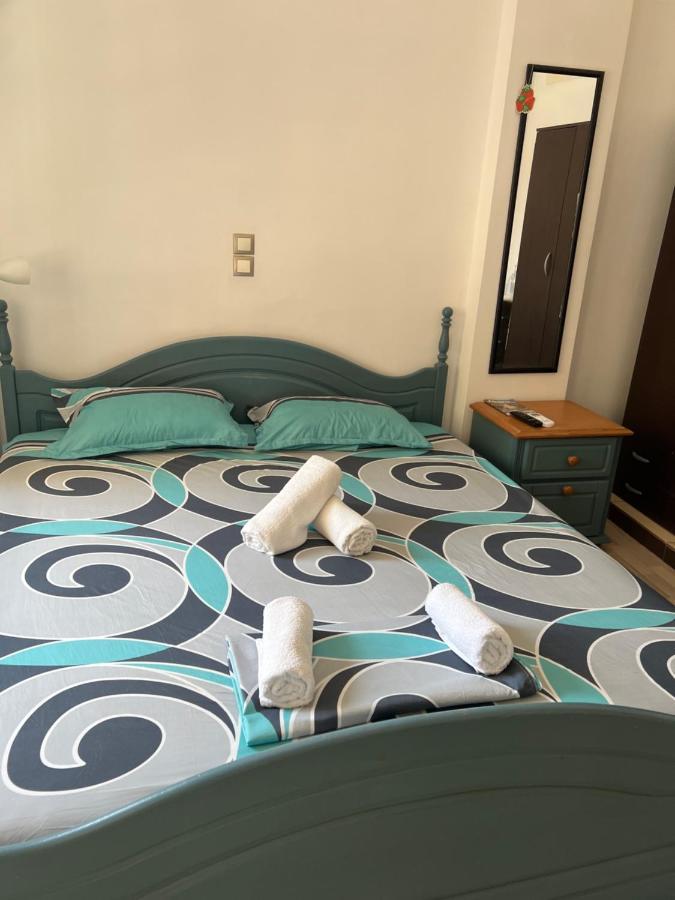 Mina Apartment Iraklion Buitenkant foto